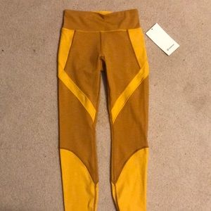 Lululemon Early Extension tight 28 in